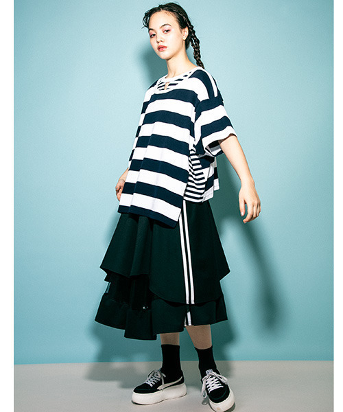 Candy Stripper（キャンディストリッパー）の「BORDER ON ボータートップス（Tシャツ/カットソー・レディース・ブラック/ネイビー/グレー/ブラック系その他・2）」の9枚目の写真