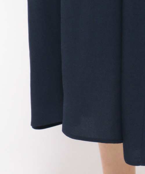 Petit Honfleur(プチオンフルール)の「キャミワンピース(ワンピース・レディース・ブラック/ネイビー・9号/11号)」の8枚目の写真