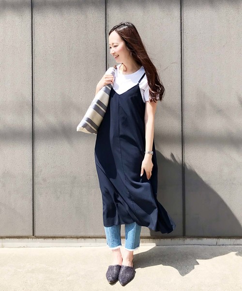 Petit Honfleur(プチオンフルール)の「キャミワンピース(ワンピース・レディース・ブラック/ネイビー・9号/11号)」の18枚目の写真