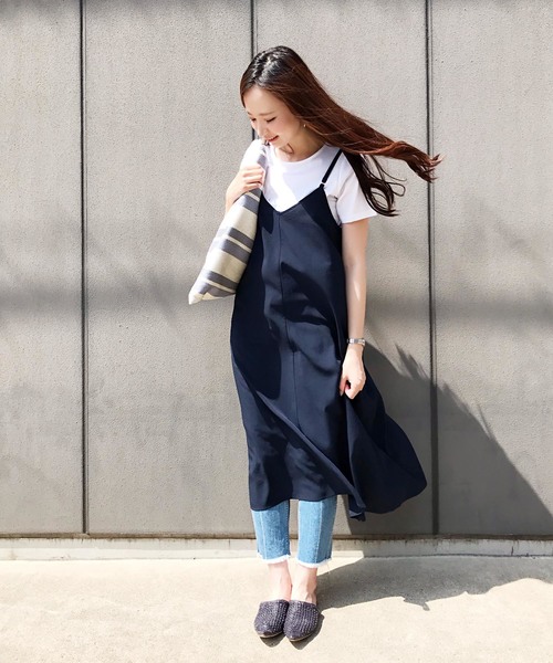 Petit Honfleur(プチオンフルール)の「キャミワンピース(ワンピース・レディース・ブラック/ネイビー・9号/11号)」の19枚目の写真