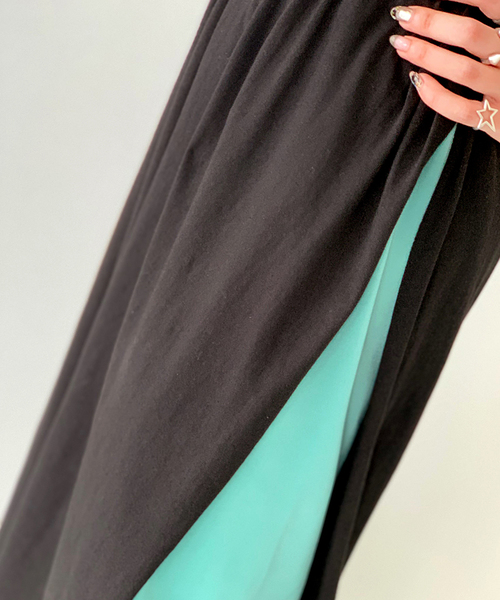 Narcissus（ナルシス）の「【cheap!!by vaNite】シンプルロングトップス（タンクトップ・レディース・ホワイト/ブラック/グリーン・FREE）」の8枚目の写真