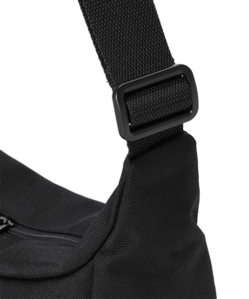 Manhattan Portage(マンハッタンポーテージ)の「Bed-Stuy Shoulder Bag(ショルダーバッグ・メンズ・ブラック・S)」の6枚目の写真