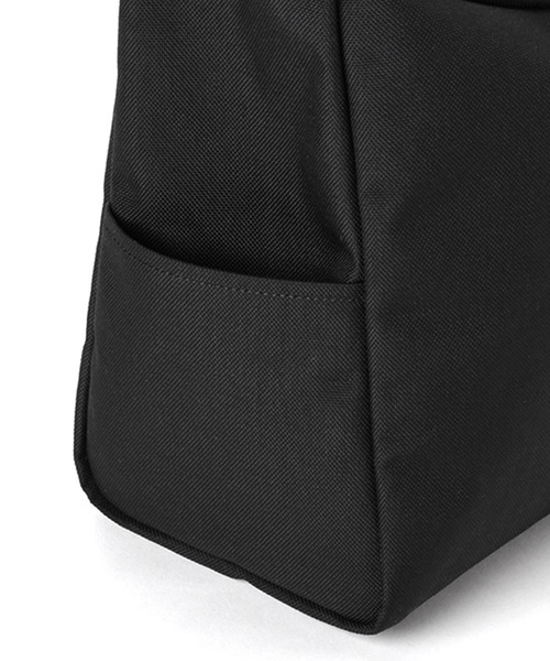 Manhattan Portage(マンハッタンポーテージ)の「Bed-Stuy Shoulder Bag(ショルダーバッグ・メンズ・ブラック・S)」の4枚目の写真