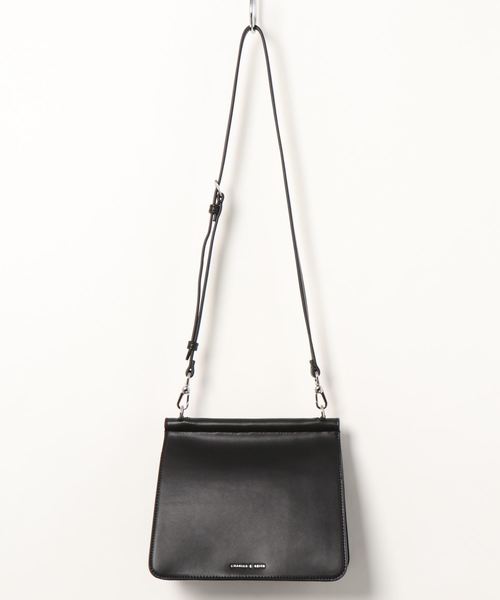 CHARLES & KEITH（チャールズ & キース）の「アクリルトーティシェル トップハンドルバッグ / Acrylic Tortoiseshell Top Handle Bag（ハンドバッグ・レディース・ブラック/イエロー/タン/ベージュ・M）」の8枚目の写真