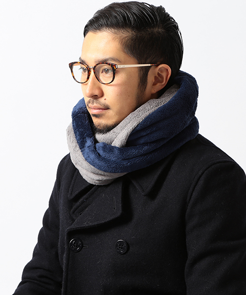 BEAMS（ビームス）の「◎BEAMS / 2トーン フリース スヌード（ストール/ショール・メンズ・ナチュラル/ブラック/ネイビー・ONE SIZE）」の3枚目の写真