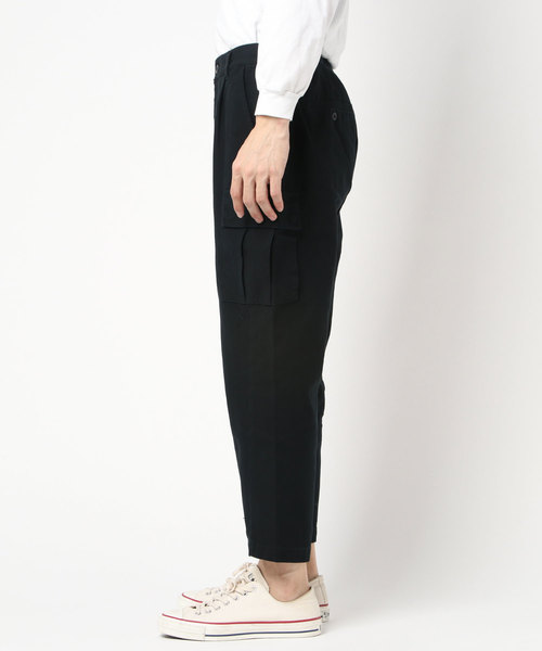 ARCADE（アーケード）の「カツラギ裏使い ワイド テーパード ミリタリーカーゴパンツ（カーゴパンツ・メンズ・ブラウン/カーキ/ブラック・LL/M/L）」の4枚目の写真