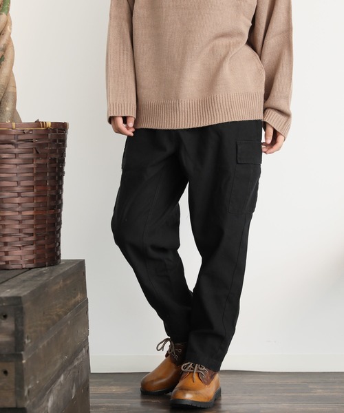 ARCADE（アーケード）の「カツラギ裏使い ワイド テーパード ミリタリーカーゴパンツ（カーゴパンツ・メンズ・ブラウン/カーキ/ブラック・LL/M/L）」の2枚目の写真