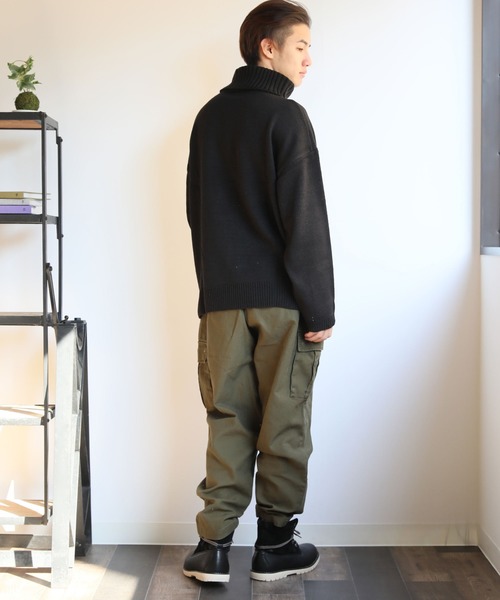 ARCADE（アーケード）の「カツラギ裏使い ワイド テーパード ミリタリーカーゴパンツ（カーゴパンツ・メンズ・ブラウン/カーキ/ブラック・LL/M/L）」の9枚目の写真