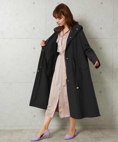 n'ee-ne(ネーネ)の「撥水ロング丈フードコート(トレンチコート・レディース・ネイビー/カーキ/グレイッシュベージュ/ダークベージュ/ライトベージュ・L/M)」の5枚目の写真