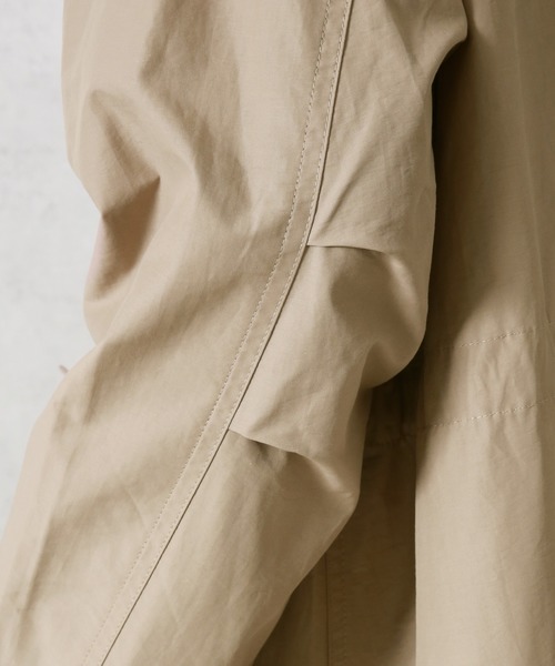 n'ee-ne(ネーネ)の「撥水ロング丈フードコート(トレンチコート・レディース・ネイビー/カーキ/グレイッシュベージュ/ダークベージュ/ライトベージュ・L/M)」の8枚目の写真