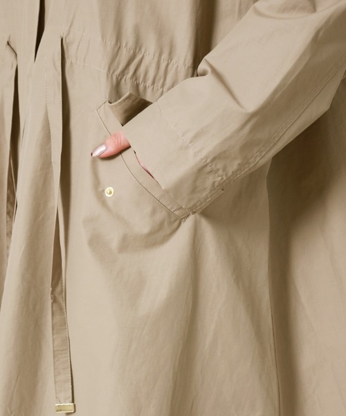n'ee-ne(ネーネ)の「撥水ロング丈フードコート(トレンチコート・レディース・ネイビー/カーキ/グレイッシュベージュ/ダークベージュ/ライトベージュ・L/M)」の10枚目の写真