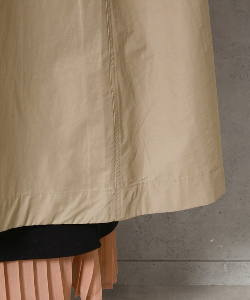 n'ee-ne(ネーネ)の「撥水ロング丈フードコート(トレンチコート・レディース・ネイビー/カーキ/グレイッシュベージュ/ダークベージュ/ライトベージュ・L/M)」の11枚目の写真