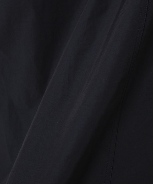 n'ee-ne(ネーネ)の「撥水ロング丈フードコート(トレンチコート・レディース・ネイビー/カーキ/グレイッシュベージュ/ダークベージュ/ライトベージュ・L/M)」の20枚目の写真