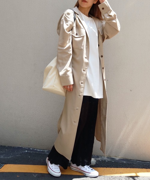 Riberry（リベリー）の「フラップポケットロングシャツジャケット（シャツ/ブラウス・レディース・ベージュ/オフホワイト/カーキ/モカ・MEDIUM）」の3枚目の写真