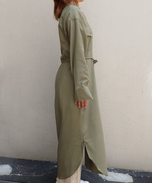 Riberry（リベリー）の「フラップポケットロングシャツジャケット（シャツ/ブラウス・レディース・ベージュ/オフホワイト/カーキ/モカ・MEDIUM）」の13枚目の写真