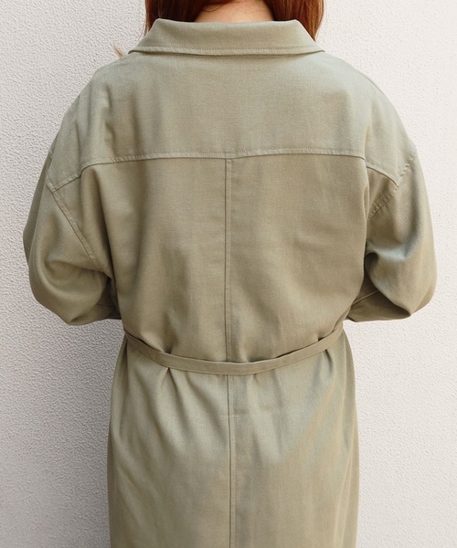 Riberry（リベリー）の「フラップポケットロングシャツジャケット（シャツ/ブラウス・レディース・ベージュ/オフホワイト/カーキ/モカ・MEDIUM）」の15枚目の写真