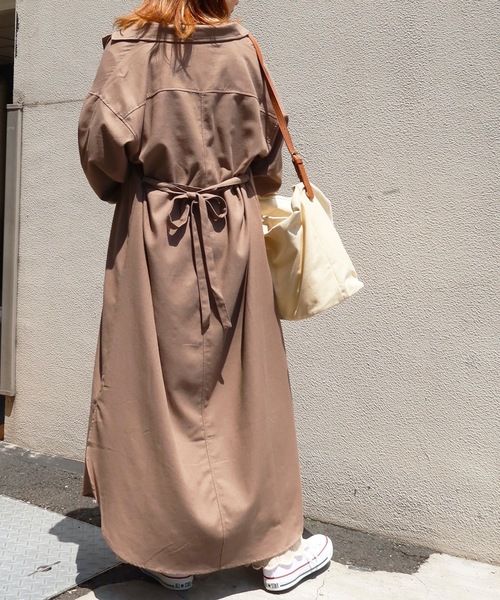 Riberry（リベリー）の「フラップポケットロングシャツジャケット（シャツ/ブラウス・レディース・ベージュ/オフホワイト/カーキ/モカ・MEDIUM）」の8枚目の写真