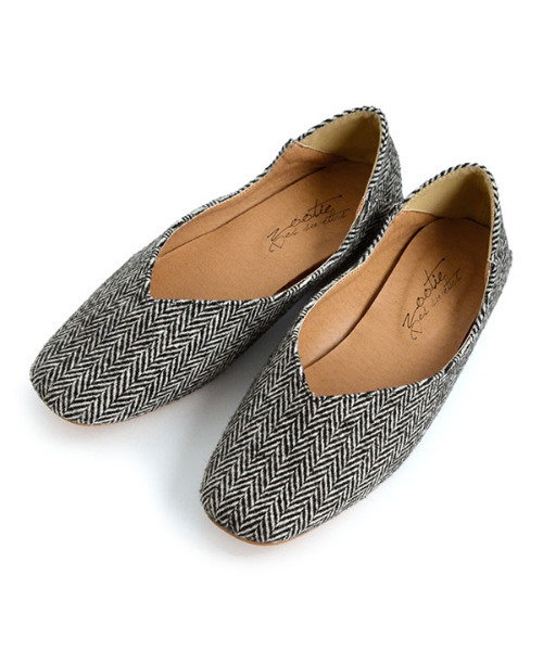 zootie(ズーティー)の「スクエアトゥ Vカットバブーシュ(パンプス・レディース・カーキ/モカ/ホワイトゴールド/ブラック/その他/レオパード・M/LL/L/S)」の5枚目の写真