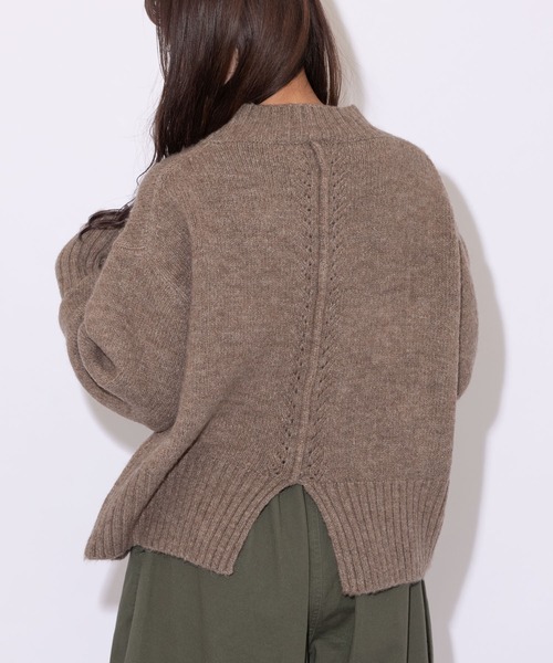 MERLOT（メルロー）の「バックスリットアウトリンキングニット（ニット/セーター・レディース・ネイビー/ブラウン/モカ・FREE）」の12枚目の写真
