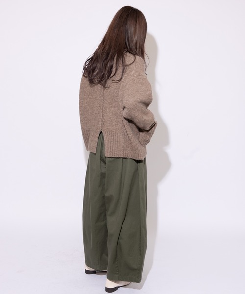 MERLOT（メルロー）の「バックスリットアウトリンキングニット（ニット/セーター・レディース・ネイビー/ブラウン/モカ・FREE）」の19枚目の写真