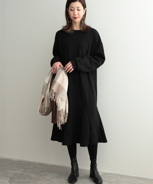 reca(レカ)の「ビッグシルエットスウェットフレアワンピース(ワンピース・レディース・ブラック/ホワイト/グレイッシュベージュ・FREE)」の9枚目の写真