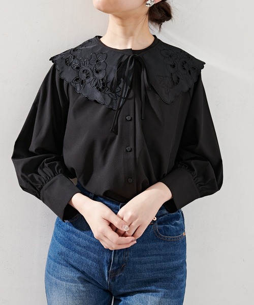natural couture(ナチュラルクチュール)の「【WEB限定】BIGつけ衿おんなのこブラウス(シャツ/ブラウス・レディース・ベージュ/ブラック/オフホワイト・FREE)」の1枚目の写真