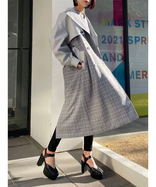 EMODA(エモダ)の「フェイクレザードッキングトレンチコート(トレンチコート・レディース・ホワイト/ベージュ/グレー・FREE)」の10枚目の写真