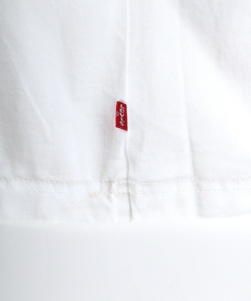 Levi's(リーバイス)の「Leiv's/リーバイス 90`S SERIF ロゴプリントTシャツ(Tシャツ/カットソー・メンズ・ホワイト/オリーブ・S/M)」の10枚目の写真