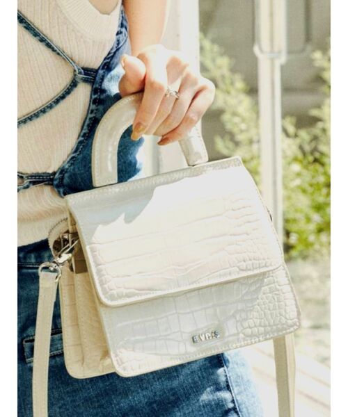 EVRIS（エヴリス）の「クロコライクミニクロスBAG（ショルダーバッグ・レディース・アイボリー/ブラック/カーキ・FREE）」の2枚目の写真