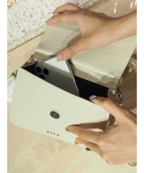 EVRIS（エヴリス）の「クロコライクミニクロスBAG（ショルダーバッグ・レディース・アイボリー/ブラック/カーキ・FREE）」の6枚目の写真