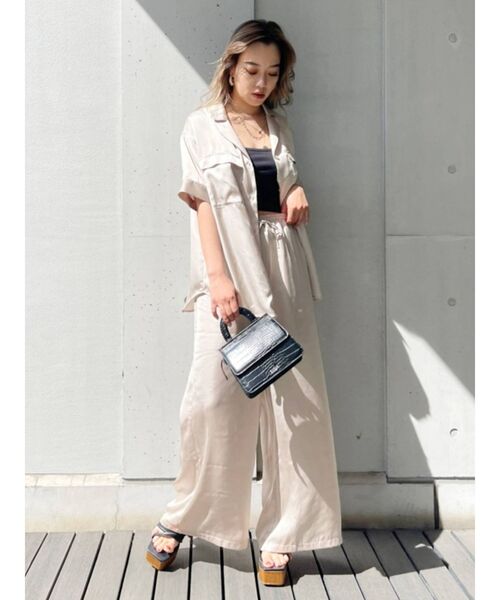 EVRIS（エヴリス）の「クロコライクミニクロスBAG（ショルダーバッグ・レディース・アイボリー/ブラック/カーキ・FREE）」の8枚目の写真