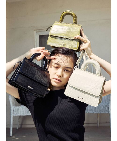 EVRIS（エヴリス）の「クロコライクミニクロスBAG（ショルダーバッグ・レディース・アイボリー/ブラック/カーキ・FREE）」の18枚目の写真