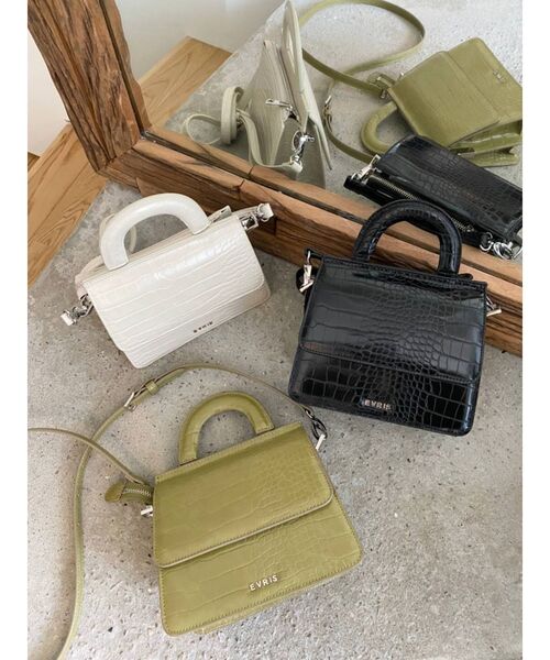 EVRIS（エヴリス）の「クロコライクミニクロスBAG（ショルダーバッグ・レディース・アイボリー/ブラック/カーキ・FREE）」の22枚目の写真