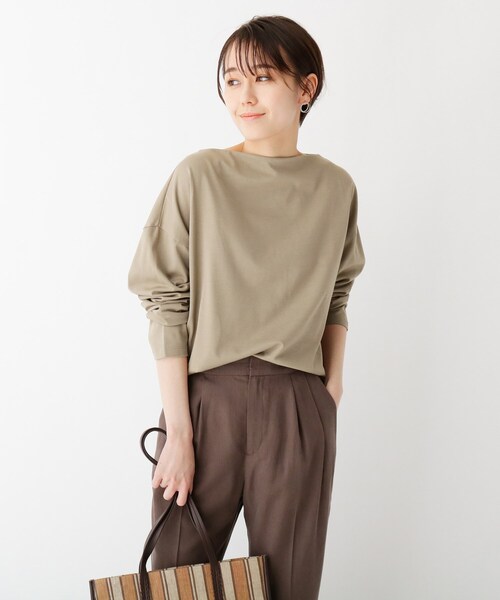 OPAQUE.CLIP(オペークドットクリップ)の「◆スーピマコットン度詰め天竺 ボートネックワイドカットソー(Tシャツ/カットソー・レディース・ホワイト系/ブラック/オリーブ/サンドベージュ・38/40/42)」の3枚目の写真