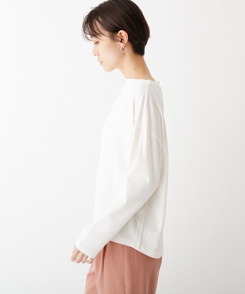 OPAQUE.CLIP(オペークドットクリップ)の「◆スーピマコットン度詰め天竺 ボートネックワイドカットソー(Tシャツ/カットソー・レディース・ホワイト系/ブラック/オリーブ/サンドベージュ・38/40/42)」の9枚目の写真