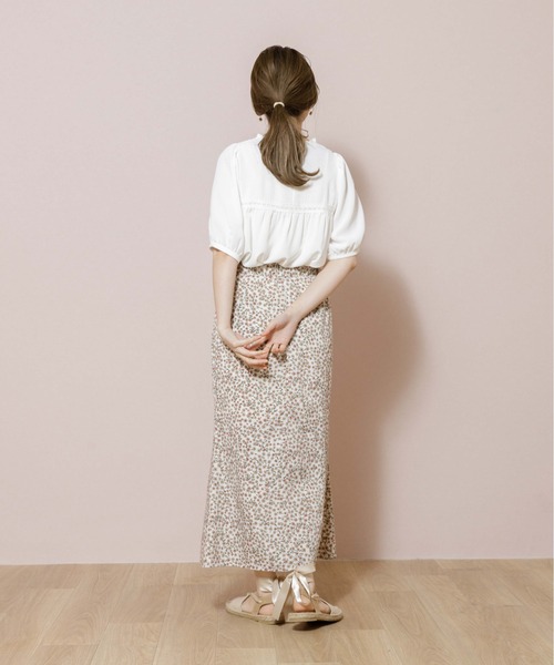 flower(フラワー)の「フルブルームブラウス(シャツ/ブラウス・レディース・ホワイト/ブルー/ベージュ・FREE)」の10枚目の写真