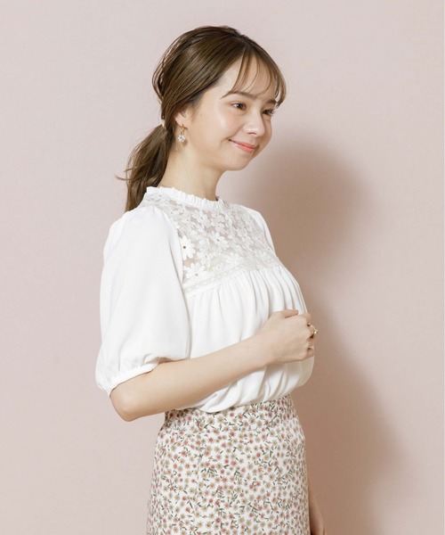 flower(フラワー)の「フルブルームブラウス(シャツ/ブラウス・レディース・ホワイト/ブルー/ベージュ・FREE)」の5枚目の写真