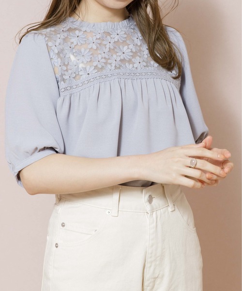 flower(フラワー)の「フルブルームブラウス(シャツ/ブラウス・レディース・ホワイト/ブルー/ベージュ・FREE)」の17枚目の写真