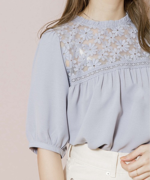 flower(フラワー)の「フルブルームブラウス(シャツ/ブラウス・レディース・ホワイト/ブルー/ベージュ・FREE)」の4枚目の写真