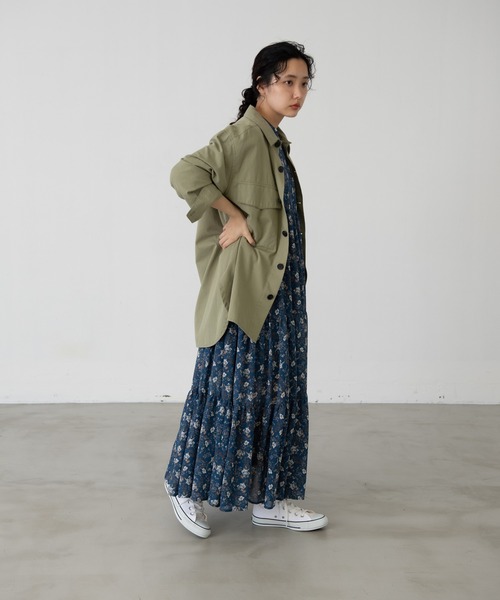 EDIT Gris（エディットグリ）の「花柄ティアードマキシワンピース（ワンピース・レディース・ブラック/ブルー・FREE）」の4枚目の写真