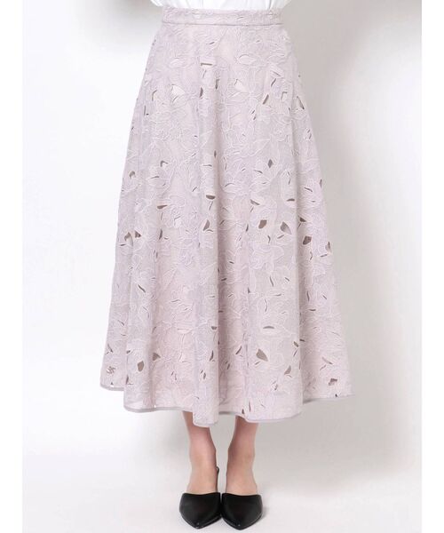 MERCURYDUO（マーキュリーデュオ）の「フラワーエンブロイダリーフレアスカート（スカート・レディース・ライトブルー/ベビーピンク・SMALL/MEDIUM）」の7枚目の写真