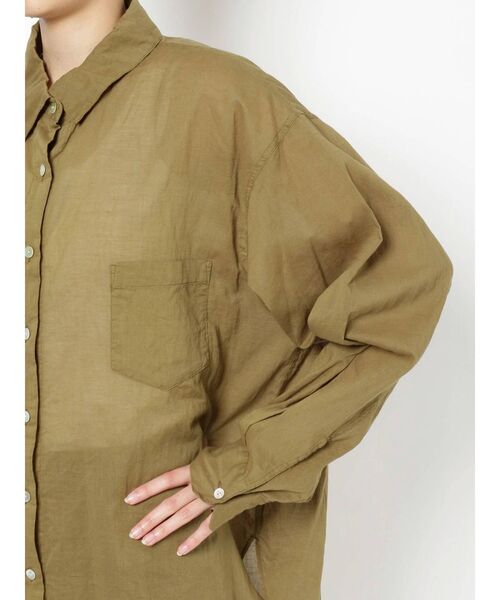 Ungrid（アングリッド）の「シアールーズシャツ（シャツ/ブラウス・レディース・オフホワイト/ブラック/オリーブ・FREE）」の12枚目の写真