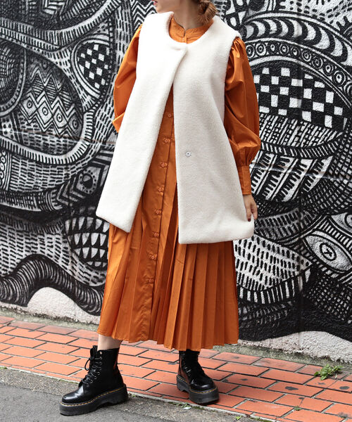 BeAMS DOT（ビームスドット）の「【WEB限定】BeAMS DOT / ロング ボアベスト（ベスト・レディース・チャコールグレー/ホワイト系その他5・FREE）」の9枚目の写真