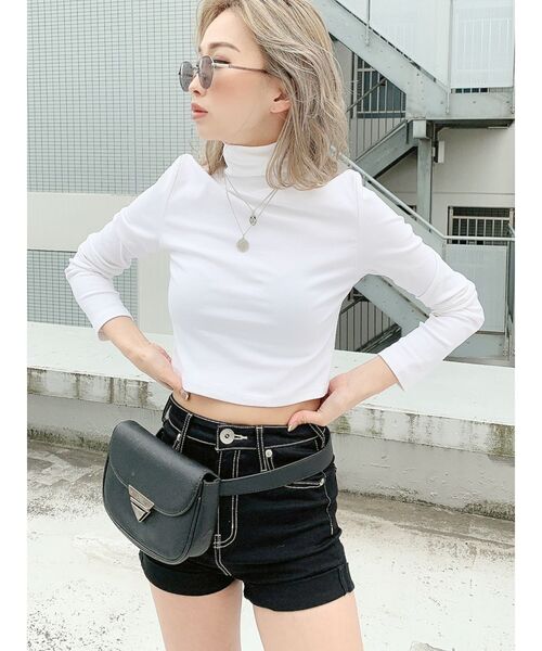 GYDA（ジェイダ）の「ハイネックタイトショートトップス（Tシャツ/カットソー・レディース・ブラック/オフホワイト/マスタード・FREE）」の12枚目の写真