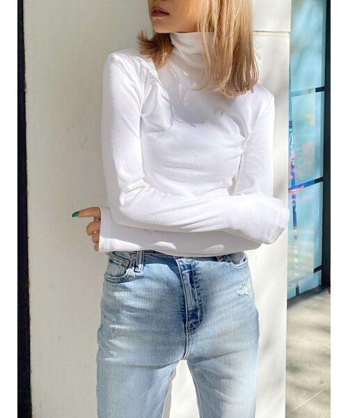 GYDA（ジェイダ）の「ハイネックタイトショートトップス（Tシャツ/カットソー・レディース・ブラック/オフホワイト/マスタード・FREE）」の4枚目の写真