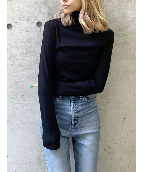 GYDA（ジェイダ）の「ハイネックタイトショートトップス（Tシャツ/カットソー・レディース・ブラック/オフホワイト/マスタード・FREE）」の10枚目の写真