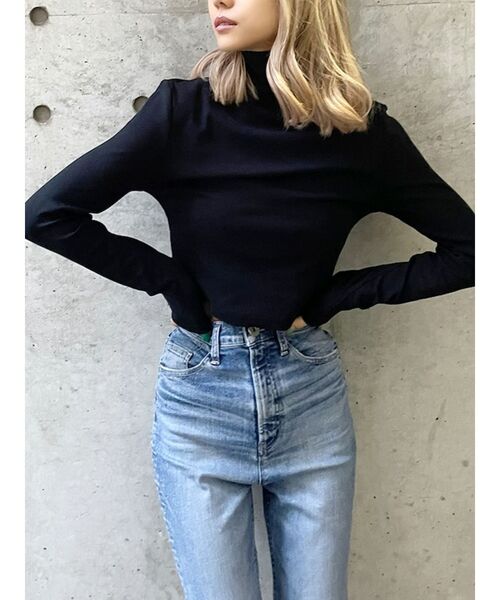 GYDA（ジェイダ）の「ハイネックタイトショートトップス（Tシャツ/カットソー・レディース・ブラック/オフホワイト/マスタード・FREE）」の11枚目の写真