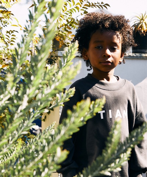 GENERATOR（ジェネレーター）の「GENERATOR　GN×TIAMビッグトレーナー（その他トップス・キッズ・アッシュブラウン/チャコールグレー/グレイッシュベージュ・XL/L/M/S）」の17枚目の写真