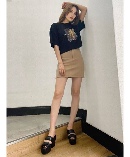 EMODA（エモダ）の「ハイウエストダブルボタンスカート（スカート・レディース・ブラック/ベージュ/ブルー・SMALL/MEDIUM）」の8枚目の写真