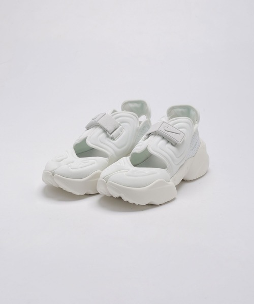 NIKE（ナイキ）の「NIKE/Nike ナイキ アクアリフト（スニーカー・レディース・ホワイト/ブラック・23.5/24.5/23/24）」の15枚目の写真